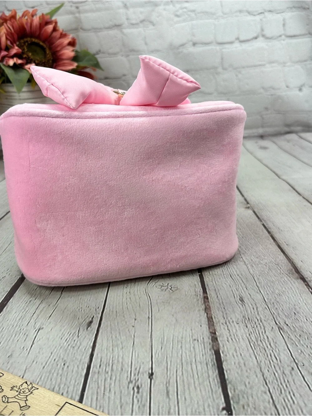 NWT Juicy Couture Pink Bow-Front Cosmetic Case coquette feminine y2K bling